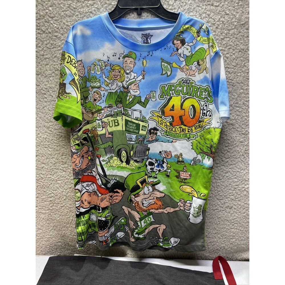 McGuires Irish Pub Mens M All Over Print Graphic T Shirt 2017 St Patricks 5K